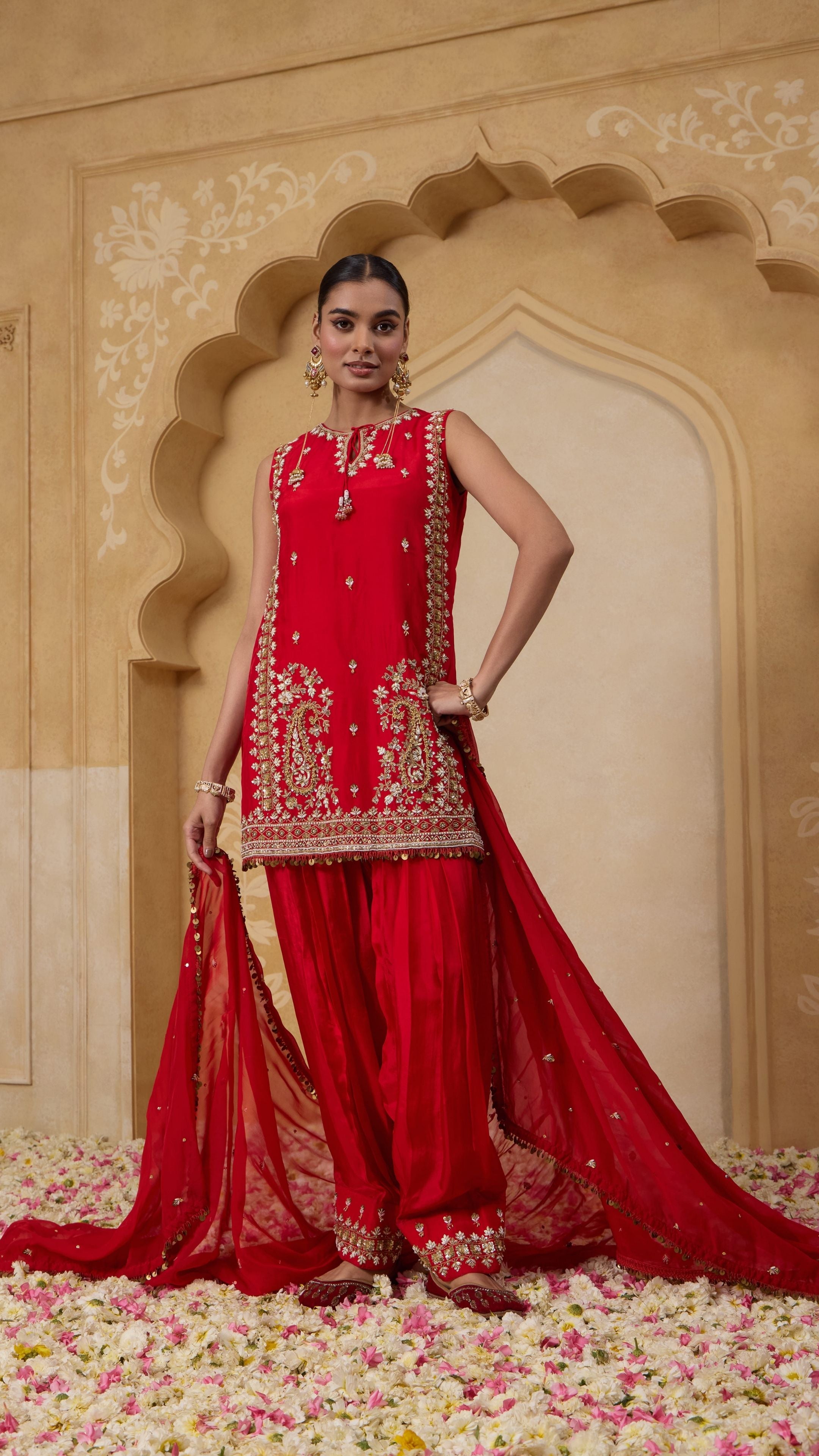 GULNAAR SUIT SET