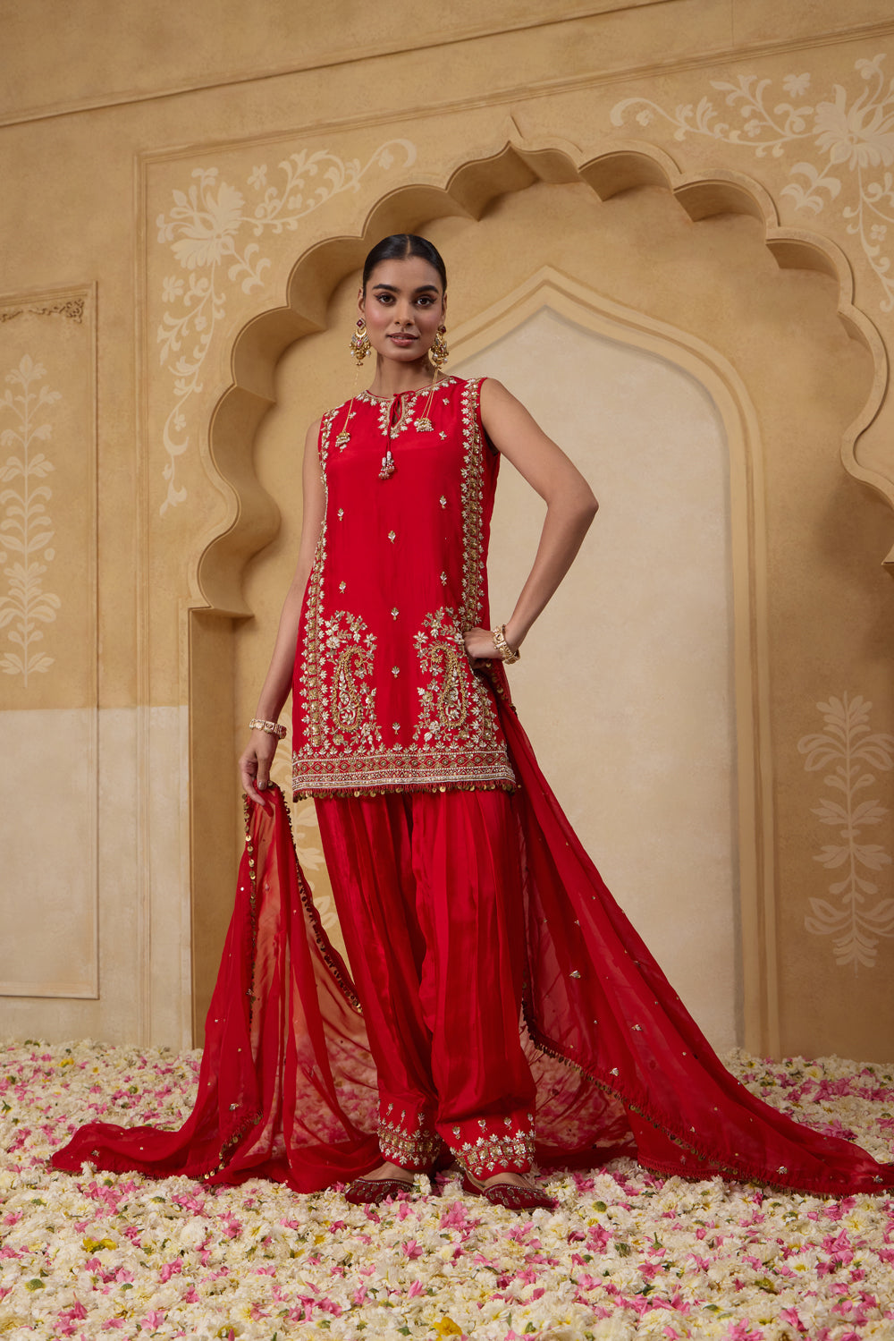 GULNAAR SUIT SET