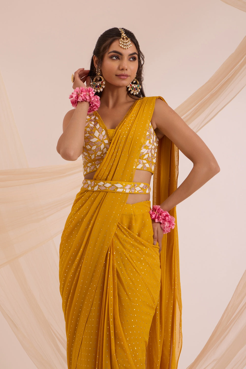 Mustard Yellow Saree With Blouse & Detachable Belt Set.