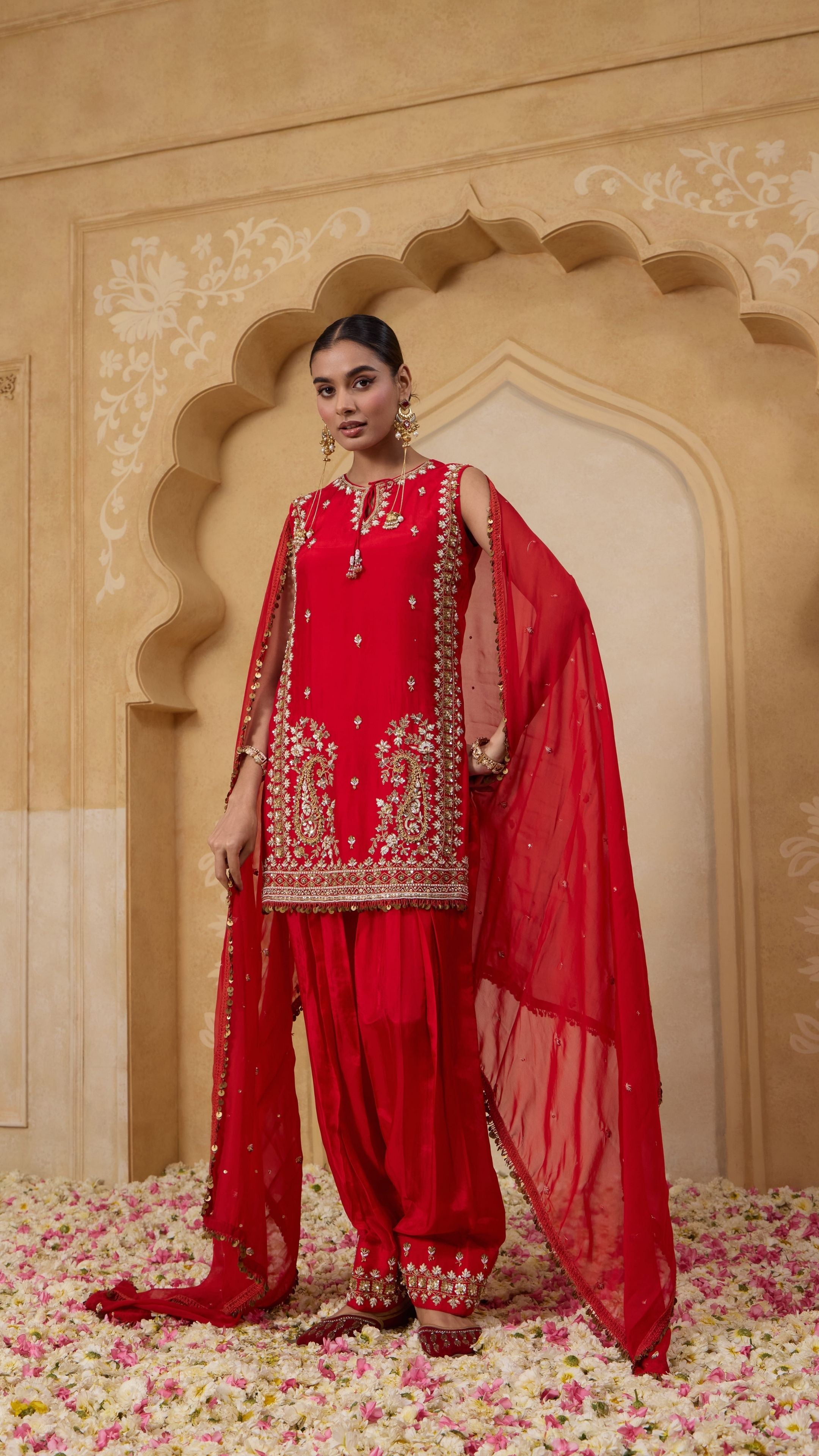 GULNAAR SUIT SET