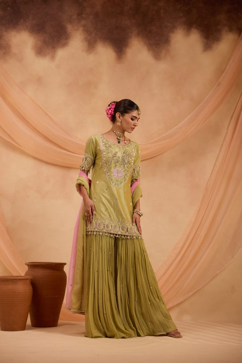 GULCHEHRA GHARARA SET