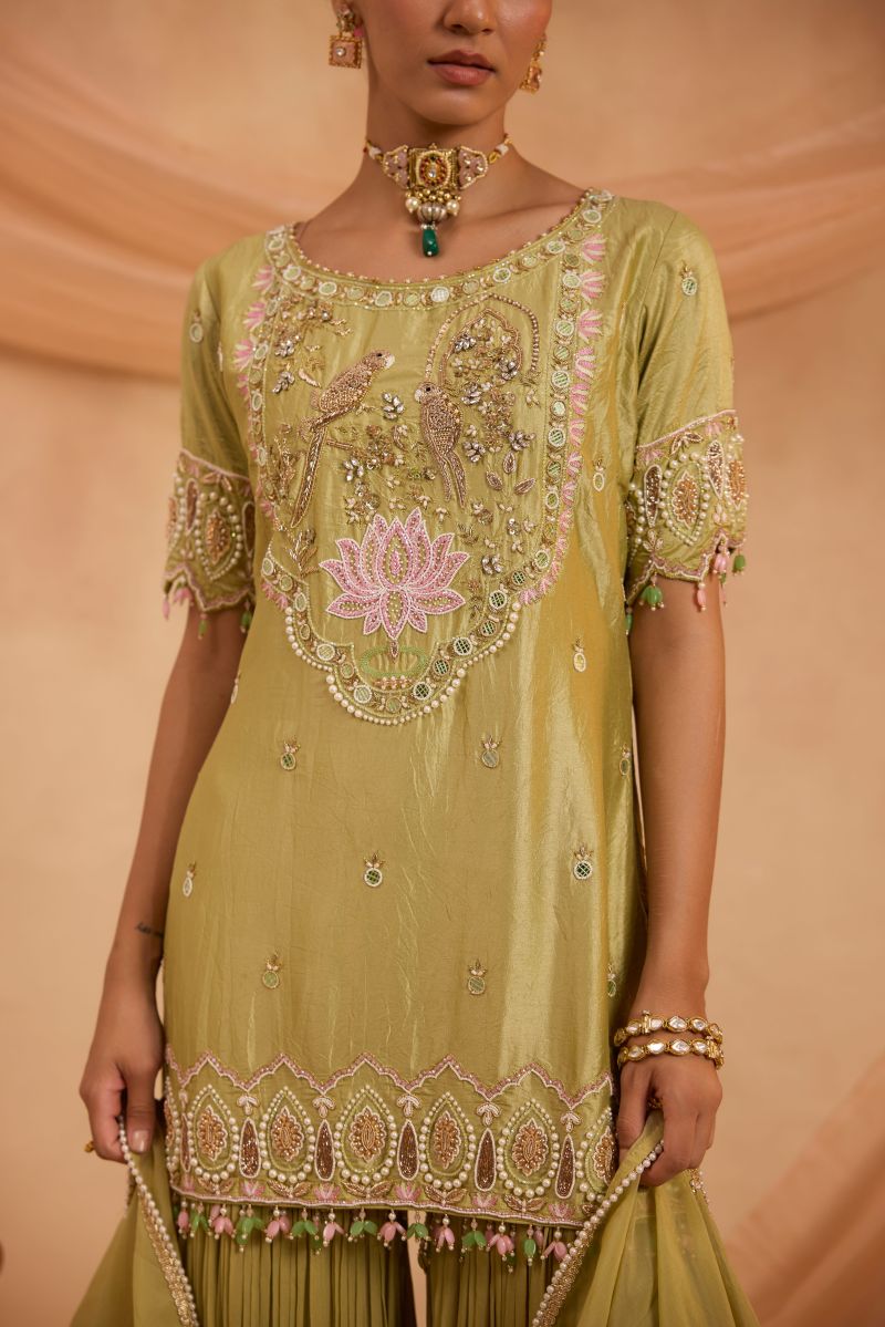 GULCHEHRA GHARARA SET