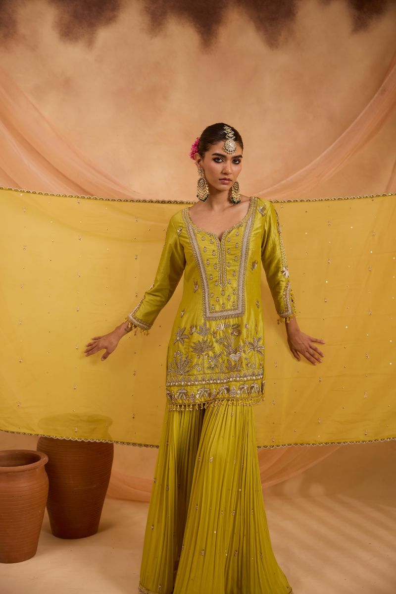 ZOHRA GHARARA SET
