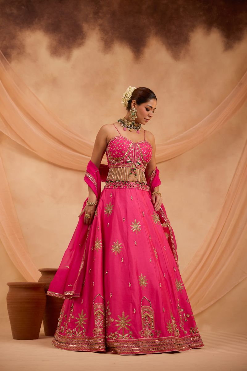 SHEHZAADI LEHENGA SET