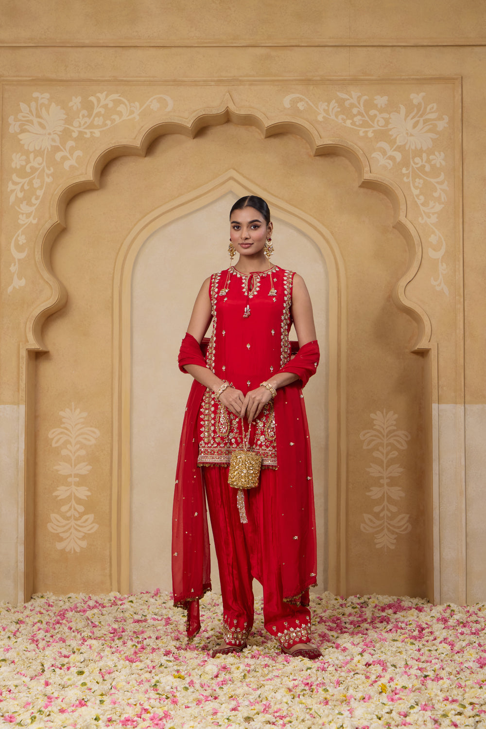 GULNAAR SUIT SET