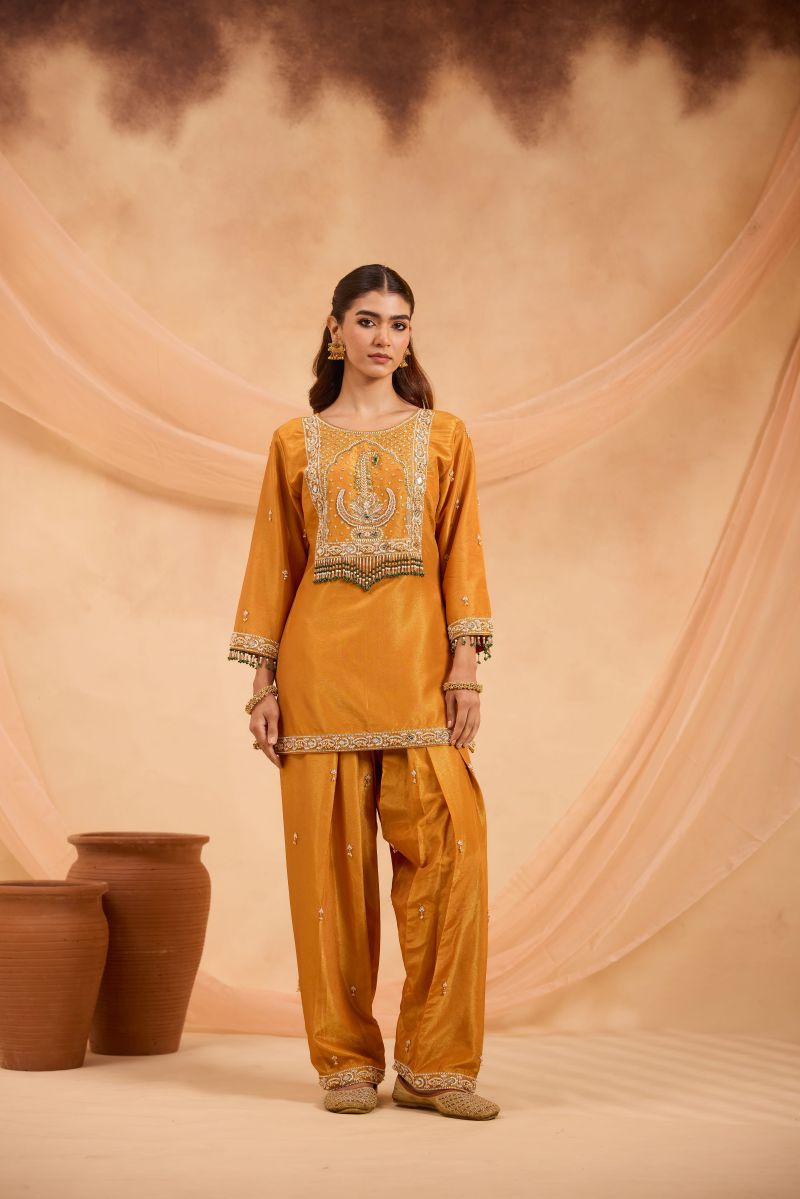 AABROO FARSHI SALWAR SET