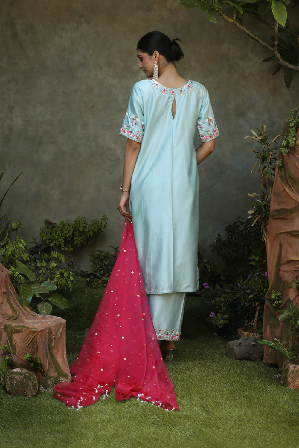 Aqua Blue Silk Floral Embroidered Straight Suit With Pant And Pink Organa Dupatta Set.